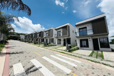Casa à venda ou para alugar com 3 suítes em Caixa D´água, Vinhedo, SP