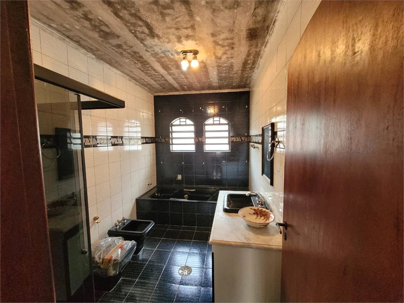Casa à venda com 3 quartos, sendo 1 suíte,  em Parque da Lapa, São Paulo, SP