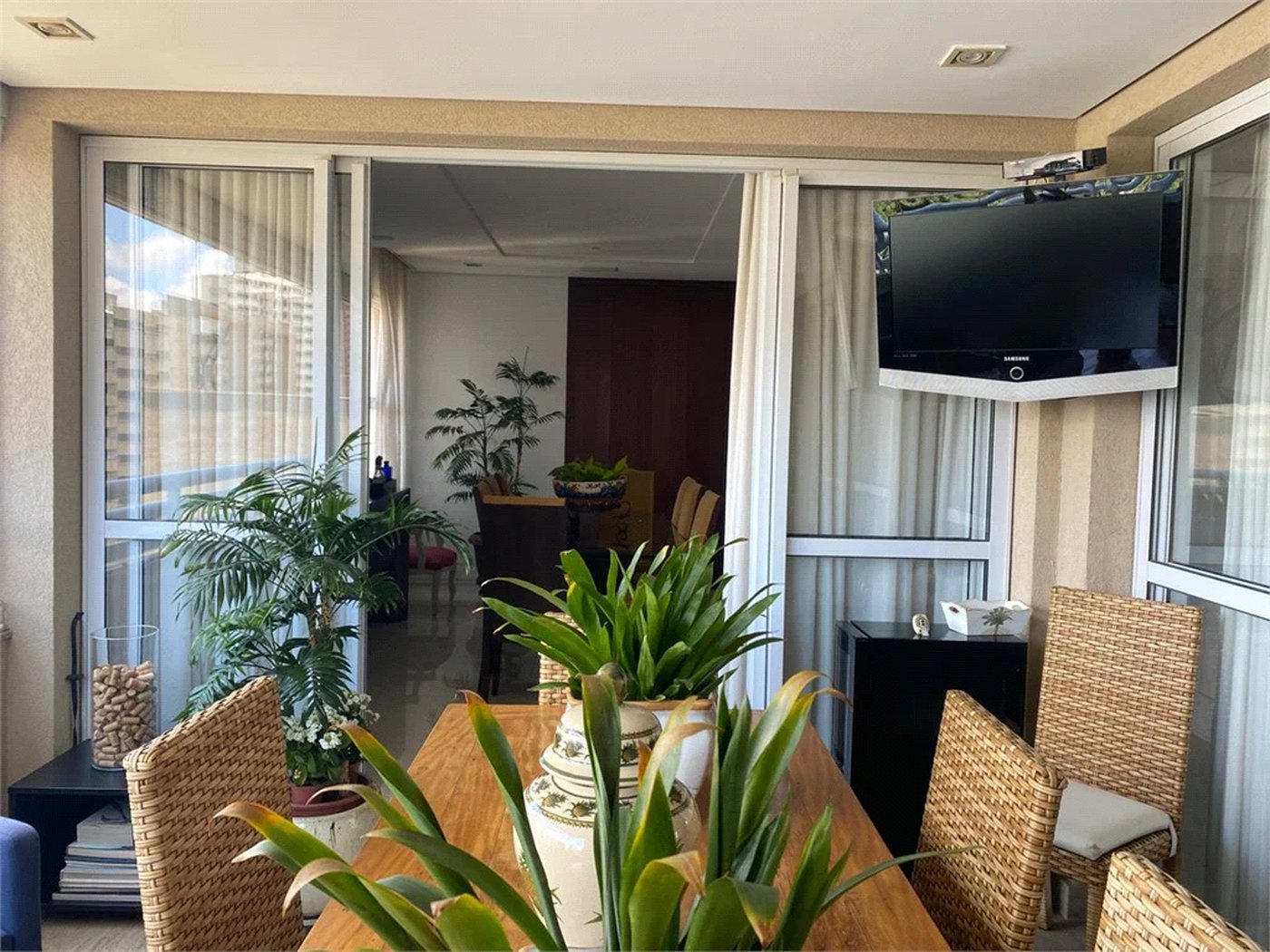 Apartamento à venda com 4 suítes em Vila Suzana, São Paulo, SP