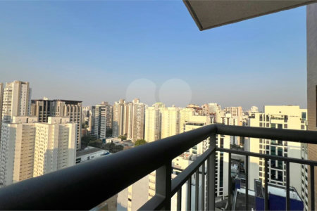 Apartamento à venda com 2 quartos em Moema, São Paulo, SP