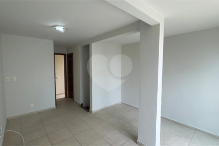 Cobertura à venda com 3 quartos, sendo 1 suíte,  em Tijuca, Rio de Janeiro, RJ