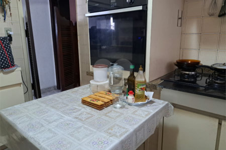 Sobrado à venda com 3 quartos, sendo 1 suíte, em Jardim Prudência, São Paulo, SP