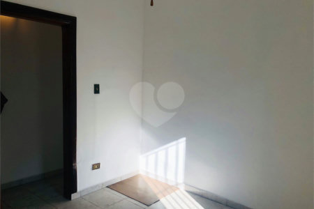 Casa à venda com 3 quartos, sendo 1 suíte,  no Centro, Mogi das Cruzes, SP