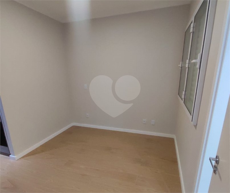 Apartamento à venda com 3 quartos, sendo 2 suítes,  em Jardim Arpoador, São Paulo, SP