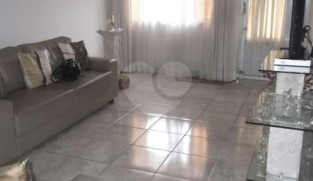 Casa Térrea à venda com 3 quartos em Vila Brasilina, São Paulo, SP