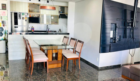 Apartamento à venda com 2 quartos, sendo 1 suíte,  em Mooca, São Paulo, SP