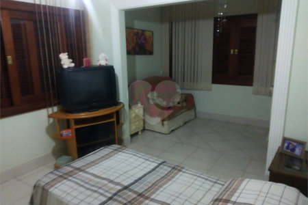 Casa à venda com 4 quartos, sendo 2 suítes,  no condomínio Acmti - Colinas do Mosteiro, Terras de Itaici e Recanto dos Pássaros, Indaiatuba - SP