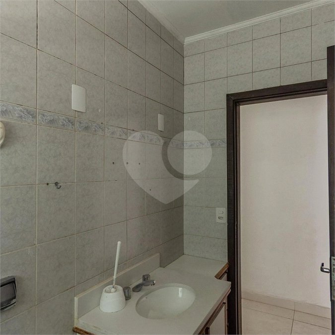 Sobrado à venda ou para alugar com 3 quartos, sendo 1 suíte, em Conjunto Residencial Vista Verde, São Paulo, SP