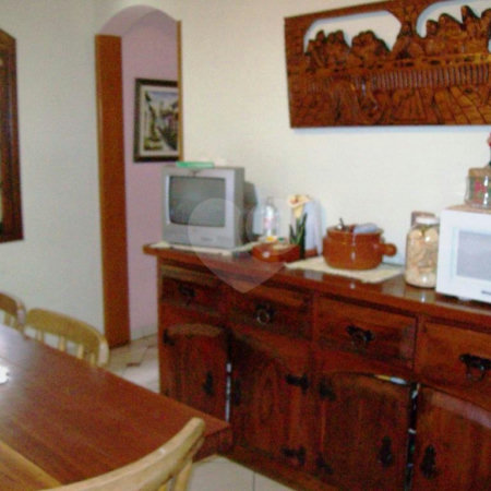 Sobrado à venda com 2 quartos, sendo 1 suíte, em Vila Vitório Mazzei, São Paulo, SP