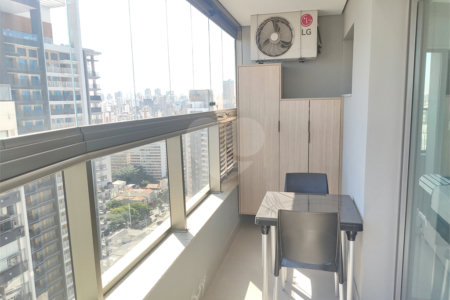 Apartamento à venda ou para alugar com 1 suíte em Pinheiros, São Paulo, SP
