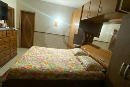 Casa à venda com 3 quartos em Santa Cruz, Rio de Janeiro, RJ