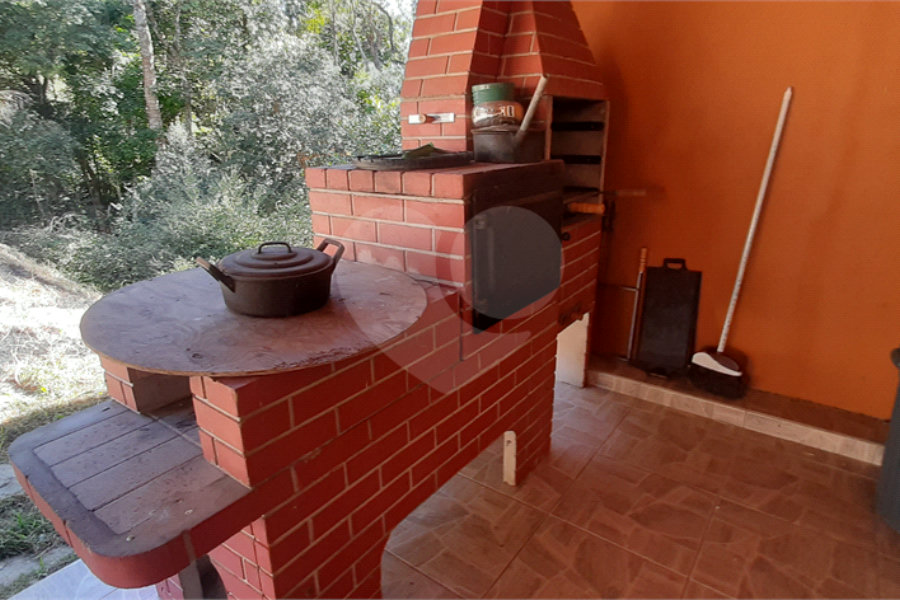 Casa à venda com 3 quartos, sendo 1 suíte, no condomínio Sausalito, Mairiporã - SP