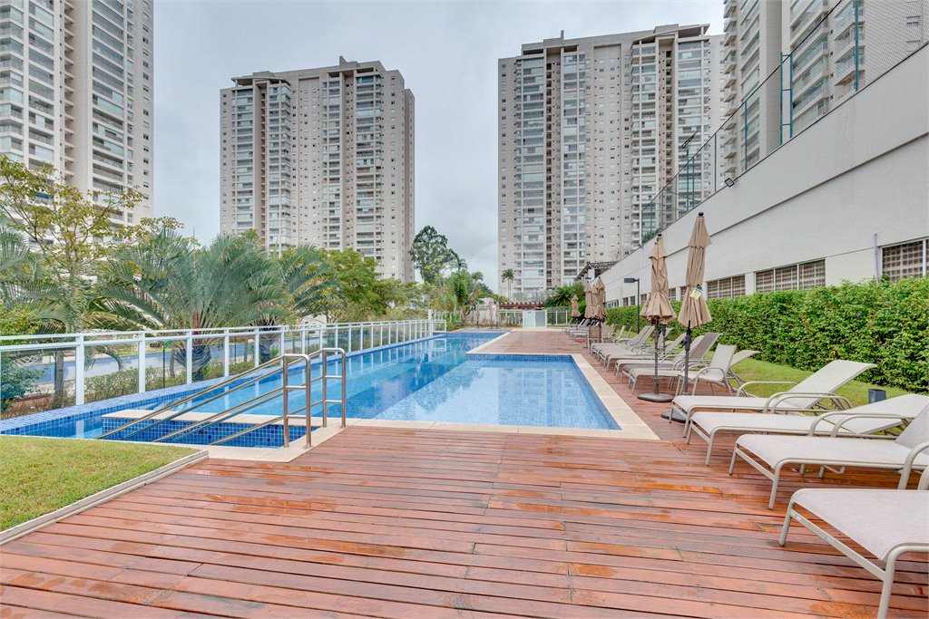 Apartamento à venda com 4 quartos, sendo 2 suítes, em Santo Amaro, São Paulo, SP