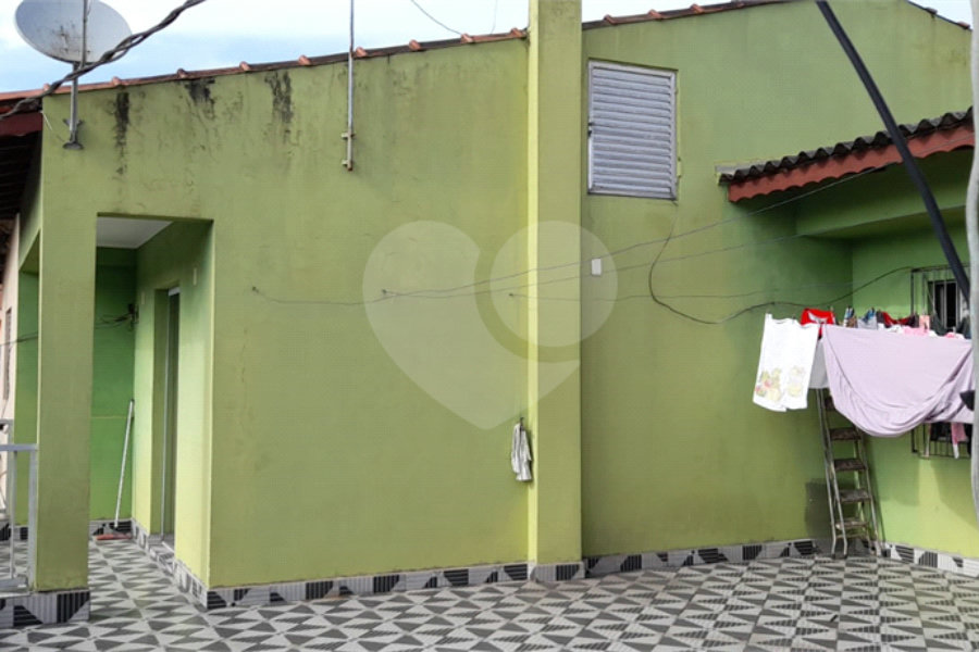 Sobrado à venda com 6 quartos em Jardim Quarto Centenário, Mauá, SP