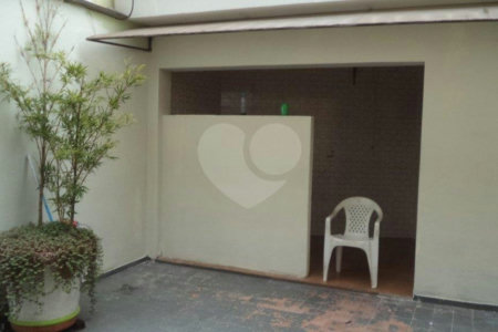 Sobrado à venda com 3 quartos, sendo 1 suíte, em Parada Inglesa, São Paulo, SP