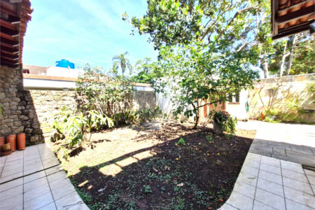 Casa Térrea à venda com 5 quartos, sendo 3 suítes, em Granja Julieta, São Paulo, SP