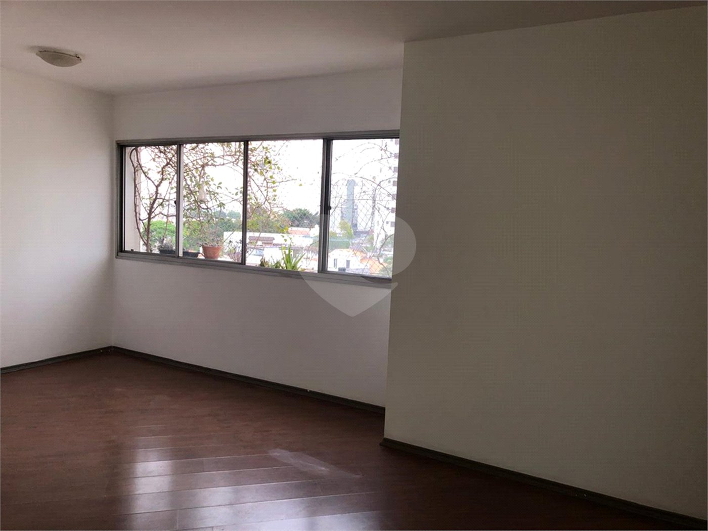 Apartamento à venda ou para alugar com 3 quartos, sendo 1 suíte, em Alto da Lapa, São Paulo, SP