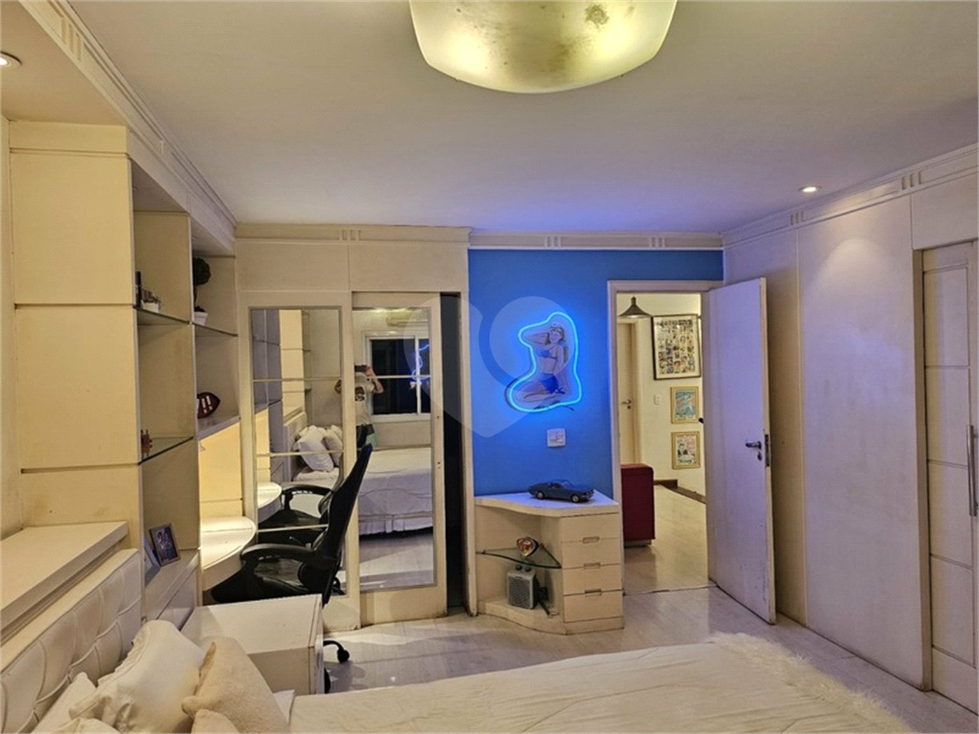 Casa à venda ou para alugar com 4 quartos, sendo 2 suítes, no condomínio Palmeiras Imperiais Private House, São Paulo - SP