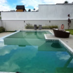 Casa à venda ou para alugar com 4 suítes no condomínio Figueira Garden, Atibaia - SP