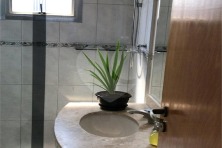 Apartamento à venda com 2 quartos, sendo 1 suíte,  em Itararé, São Vicente, SP