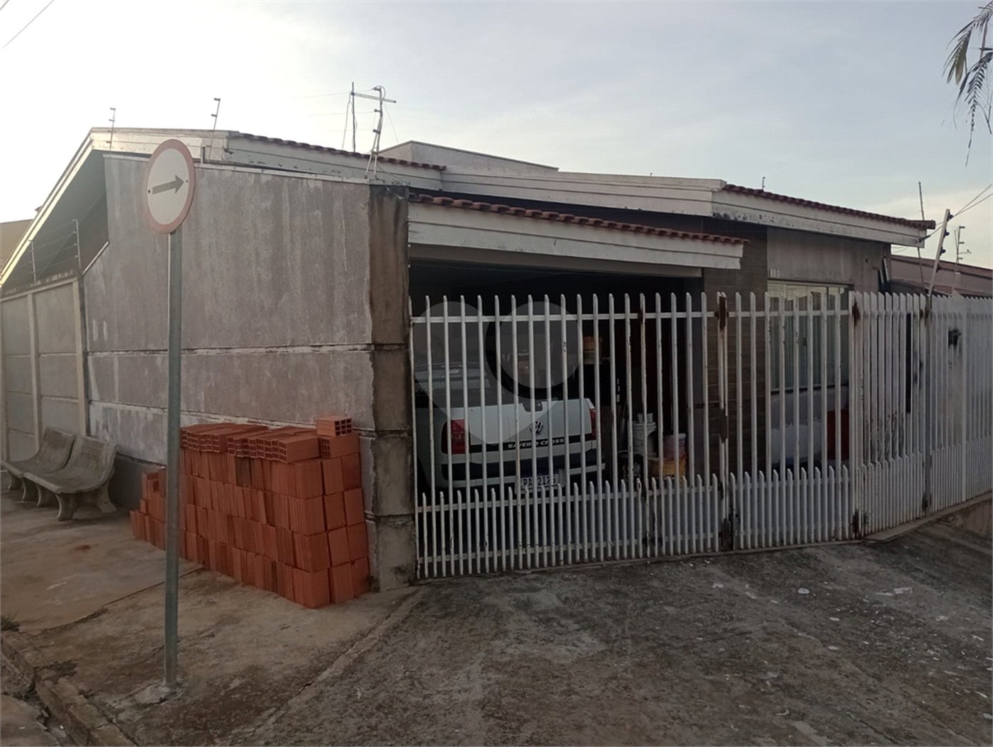 Casa à venda ou para alugar com 3 quartos, sendo 1 suíte, em Jardim Alvorada, Itapetininga, SP