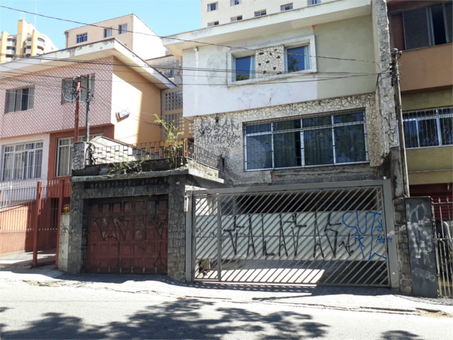 Sobrado à venda com 4 quartos, sendo 2 suítes,  em Santana, São Paulo, SP