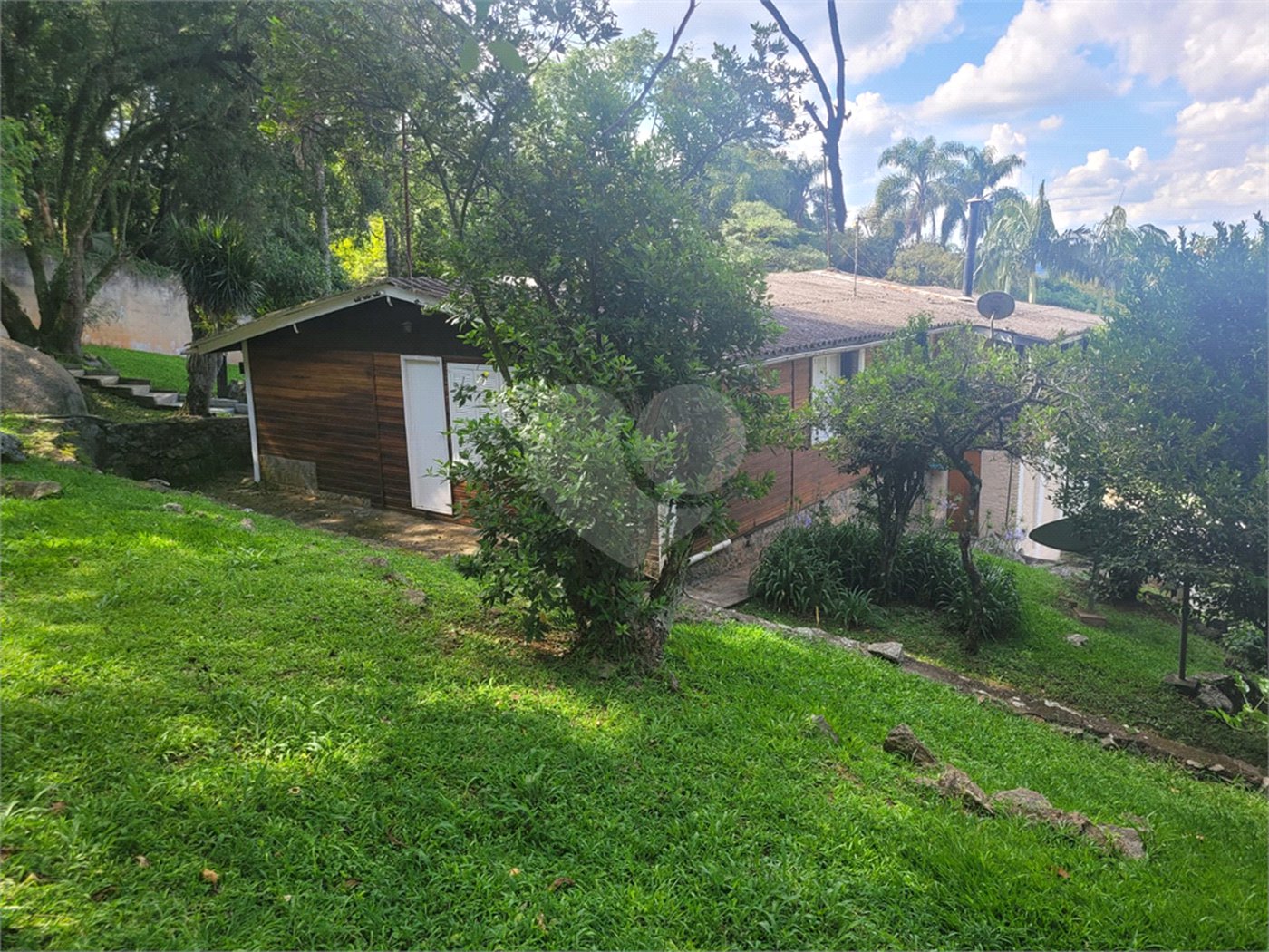 Sítio à venda com 6 quartos, sendo 3 suítes, em Serra da Cantareira, Mairiporã, SP