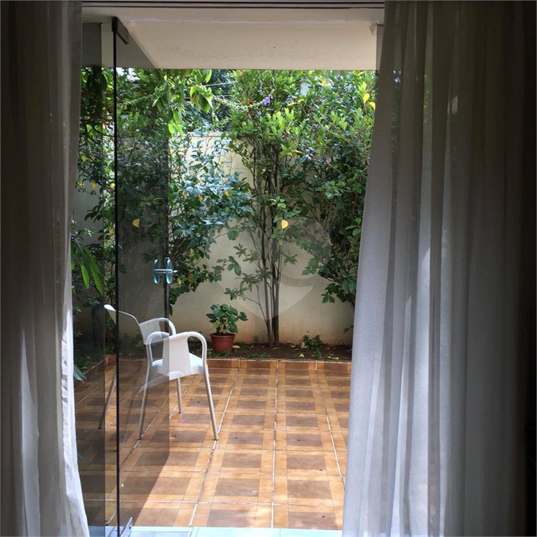 Sobrado à venda com 3 quartos, sendo 1 suíte, em Vila Mariana, São Paulo, SP