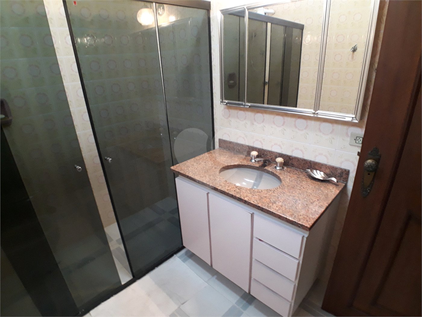 Sobrado à venda com 4 quartos, sendo 2 suítes, em Santana, São Paulo, SP