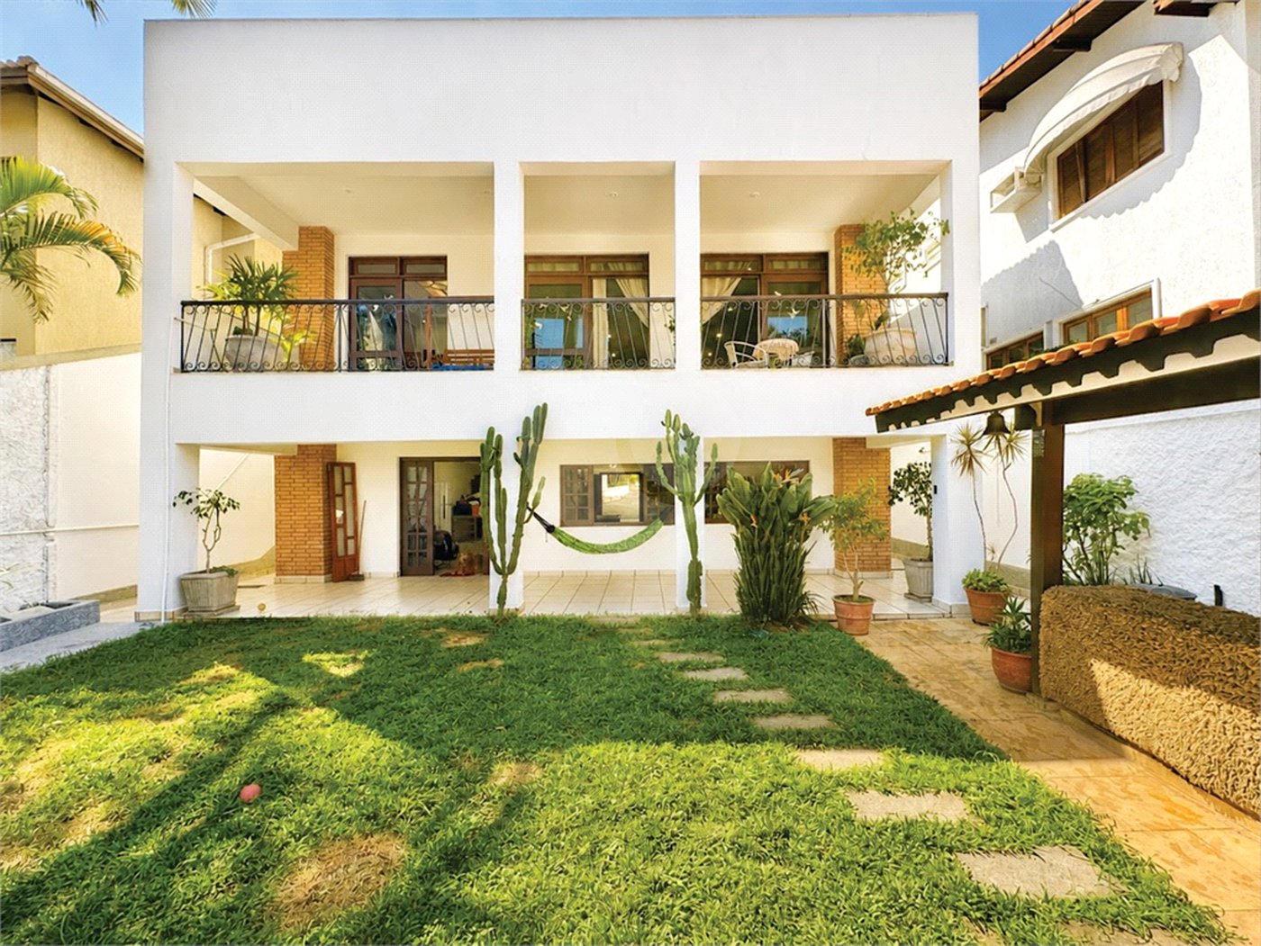 Casa à venda com 5 quartos, sendo 4 suítes, em Parque dos Príncipes, São Paulo, SP