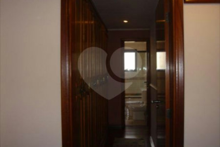 Apartamento à venda com 4 quartos, sendo 2 suítes,  em Vila Suzana, São Paulo, SP