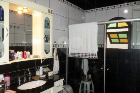 Sobrado à venda com 3 quartos, sendo 2 suítes, em Parada Inglesa, São Paulo, SP