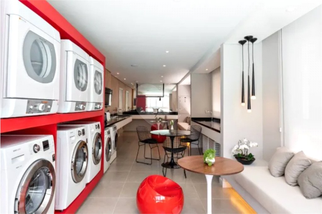 Kitnet à venda com 1 quarto no Centro, São Paulo, SP