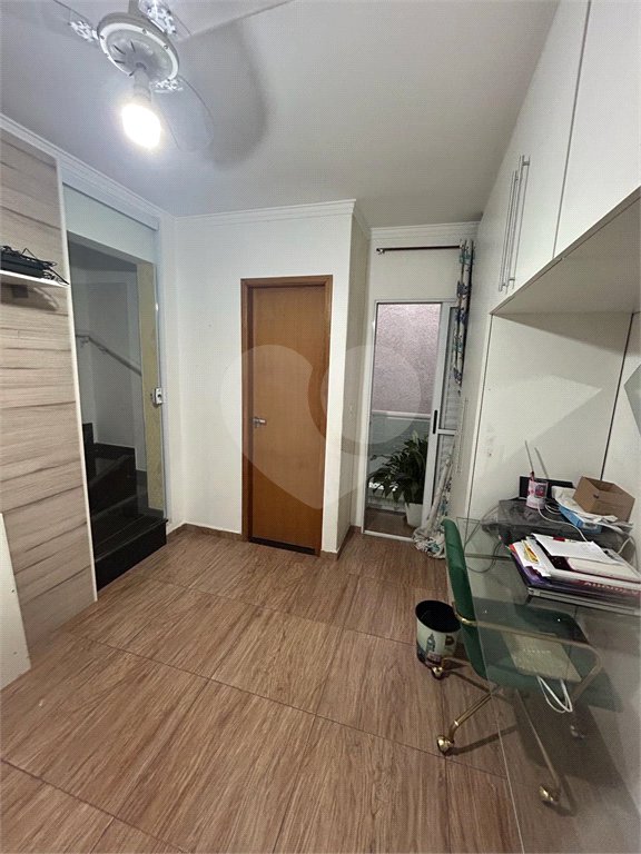 Casa à venda ou para alugar com 3 quartos, sendo 2 suítes,  no condomínio Residencial Erika, São Paulo - SP