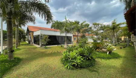 Casa à venda com 4 suítes no condomínio Miollo da Granja, Cotia - SP