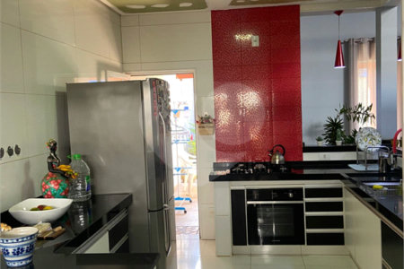 Casa à venda com 2 suítes em Jardim Aclimação, Araraquara, SP
