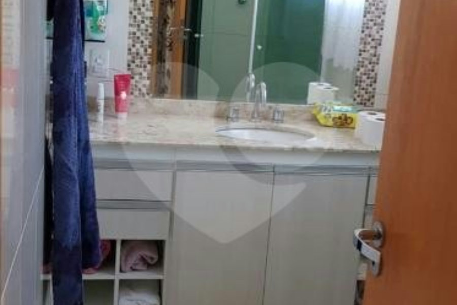 Sobrado à venda com 4 quartos, sendo 3 suítes, em Jardim Virginia Bianca, São Paulo, SP