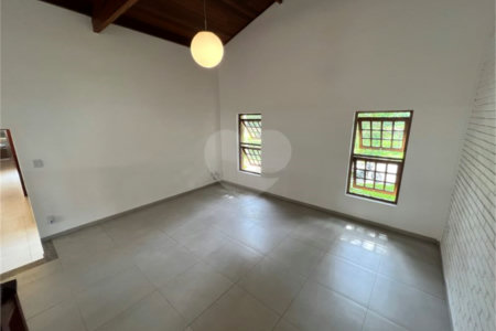 Casa à venda ou para alugar com 4 quartos, sendo 3 suítes, no condomínio Estância Marambaia, Vinhedo - SP