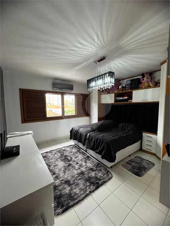 Casa à venda com 3 suítes em Saúde, São Paulo, SP