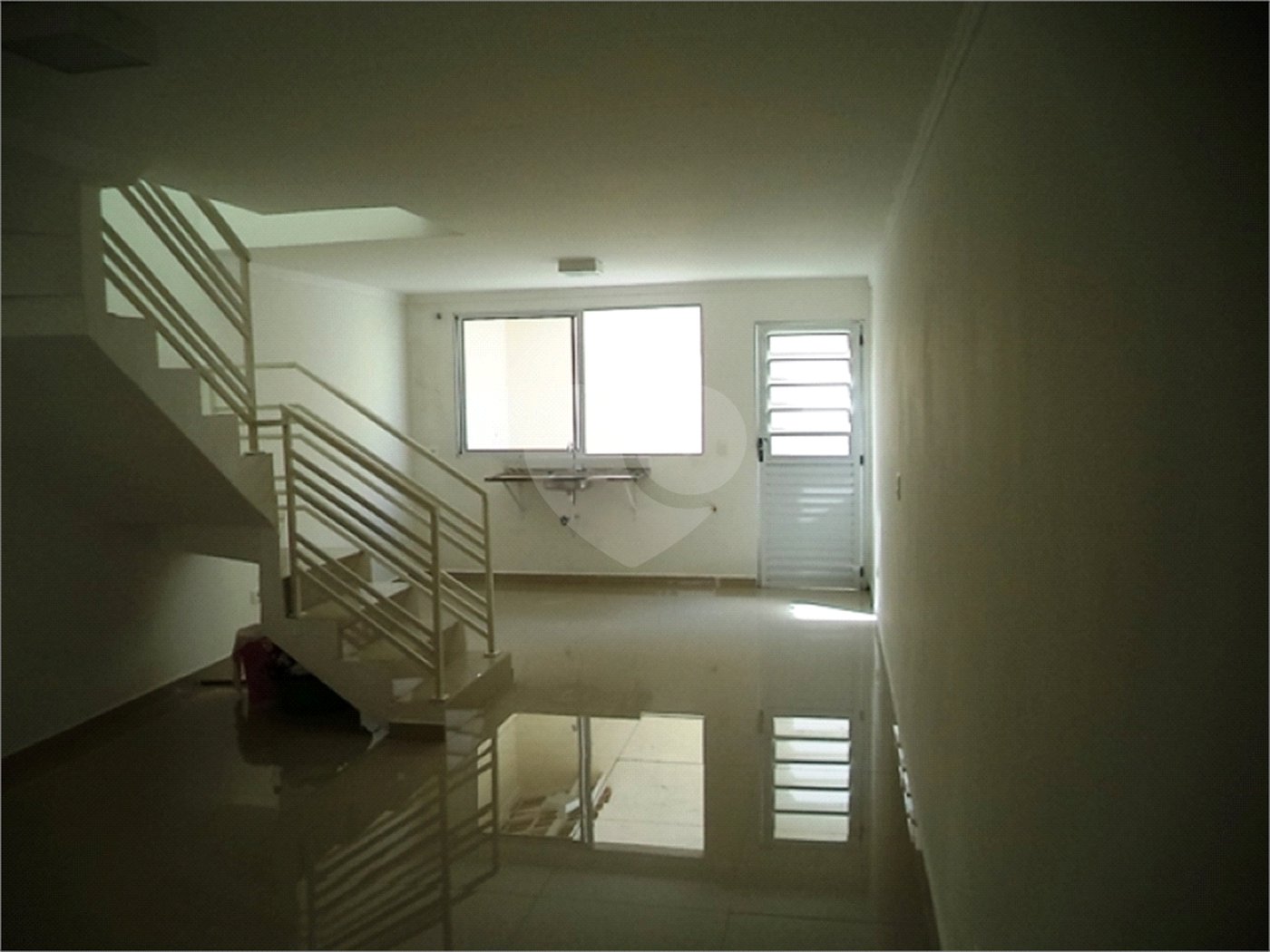 Casa à venda com 2 suítes no condomínio Villagio da Serra, São Paulo - SP