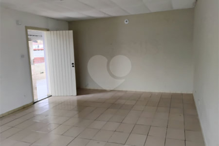 Sobrado à venda com 3 quartos, sendo 1 suíte,  em Jardim Jabaquara, São Paulo, SP
