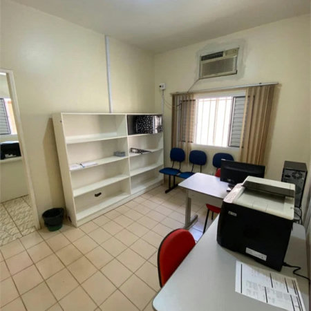 Casa à venda com 5 quartos no Centro, Balsas, MA