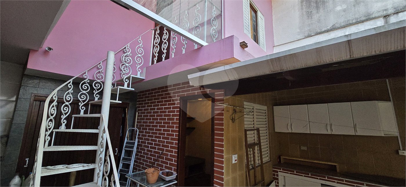 Casa à venda com 3 quartos, sendo 1 suíte, em Lar São Paulo, São Paulo, SP