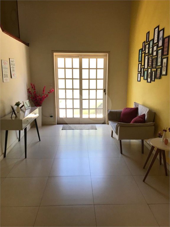 Sobrado à venda com 3 quartos, sendo 1 suíte, em Jardim América, Bragança Paulista, SP