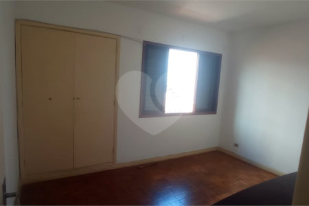 Sobrado à venda com 3 quartos em Água Fria, São Paulo, SP