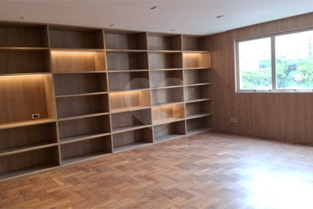 Apartamento para alugar com 3 quartos, sendo 1 suíte, em Itaim Bibi, São Paulo, SP