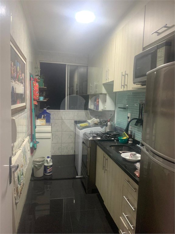 Apartamento à venda com 2 quartos em Jardim Itamarati, Poá, SP
