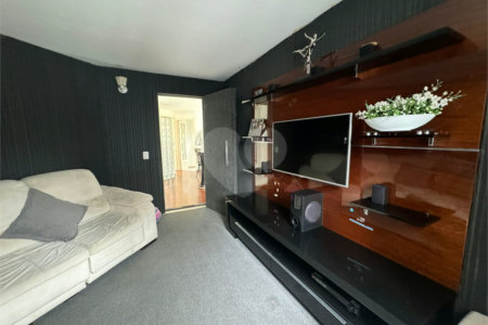 Casa à venda com 6 suítes no condomínio Arujá V, Arujá - SP