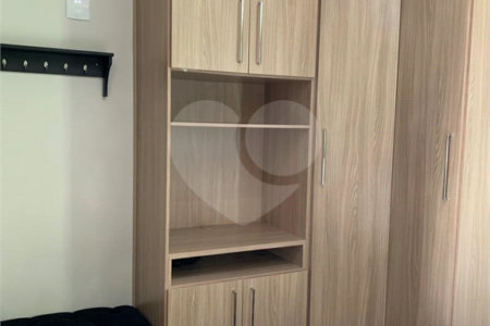 Sobrado à venda com 3 quartos, sendo 1 suíte,  em Vila Gumercindo, São Paulo, SP