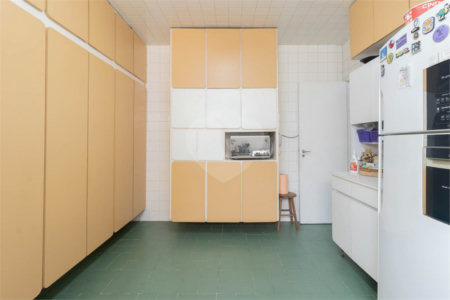 Apartamento à venda com 4 quartos, sendo 1 suíte, em Jardim Paulista, São Paulo, SP